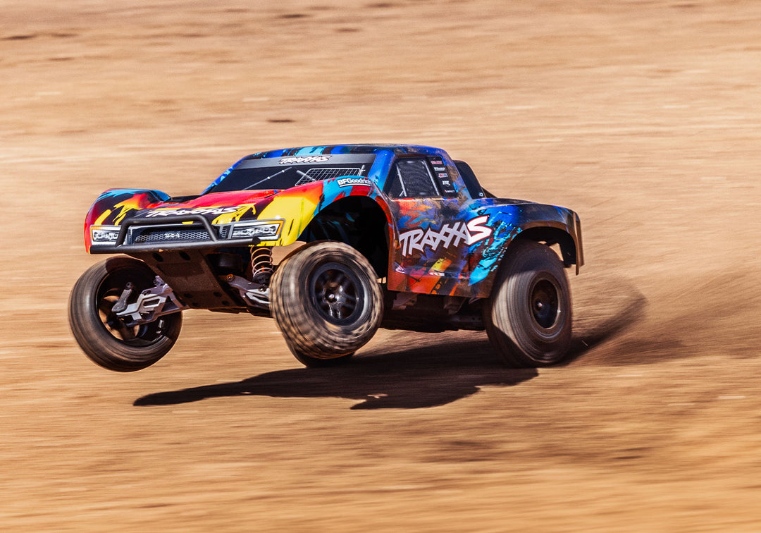 Traxxas Slash 2WD Brushless 58434-4 - Rock and Roll acción izquierda