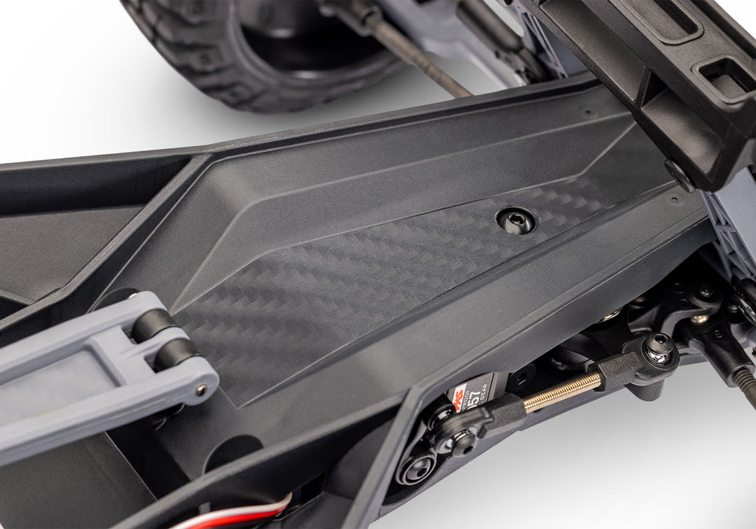 Traxxas Slash 2WD Brushless 58434-4 - Detalle chasis Low-CG
