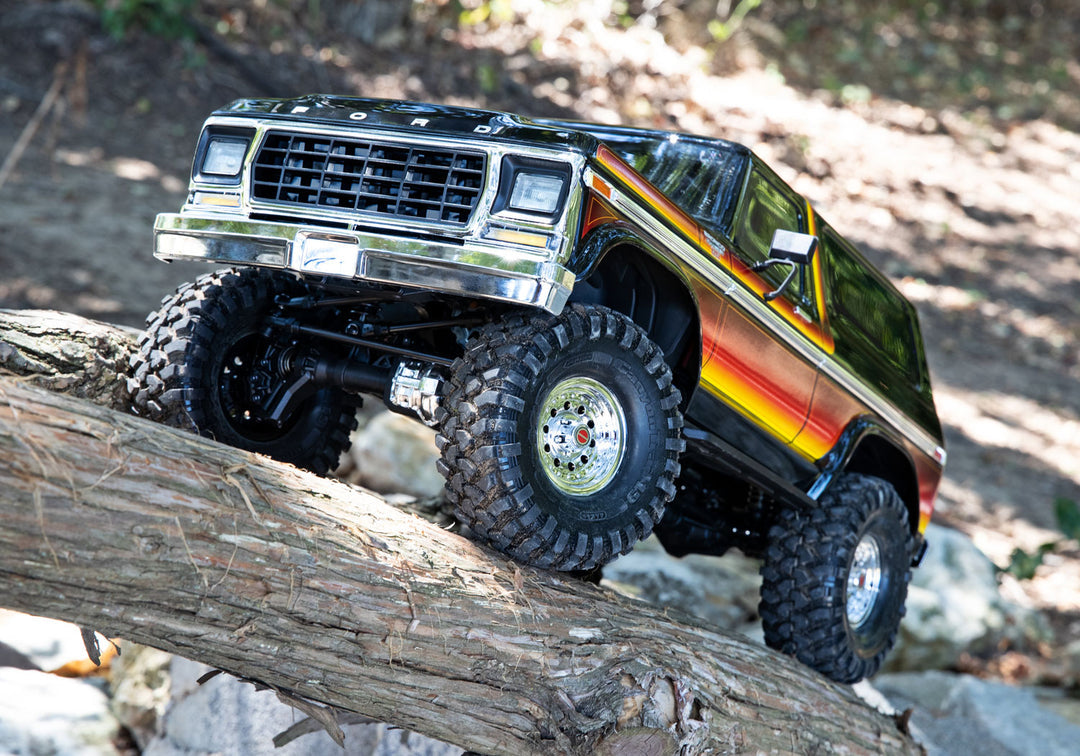 Traxxas TRX-4 1979 Ford Bronco 82246-4 - Acción 1