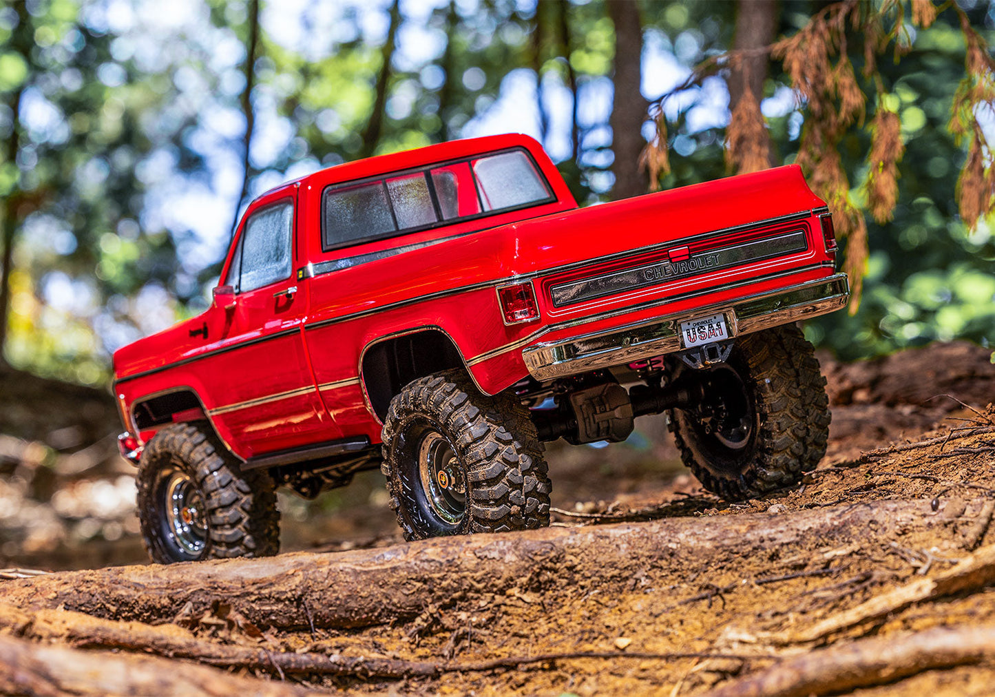 Traxxas TRX-4 Chevrolet K10 92154-4 - Acción K10 en bosque