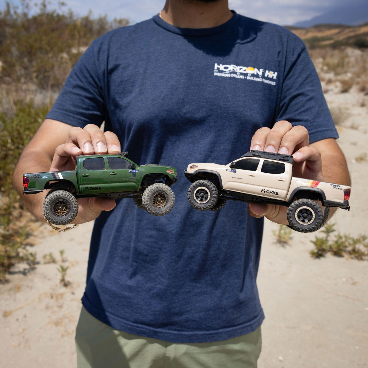Axial SCX30 Toyota Tacoma TRD Pro AXI-3289 - Vista 15